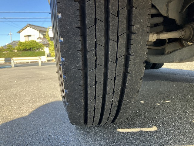 いすゞ フォワード 小型 平ボディ TRG-NKR85A(96497) 29枚目