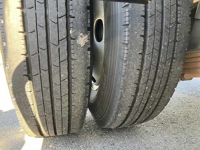 いすゞ フォワード 小型 平ボディ TRG-NKR85A(96497) 32枚目