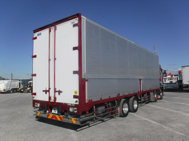 いすゞ ギガ 大型 アルミウィング QKG-CYJ77B(96500) 9枚目