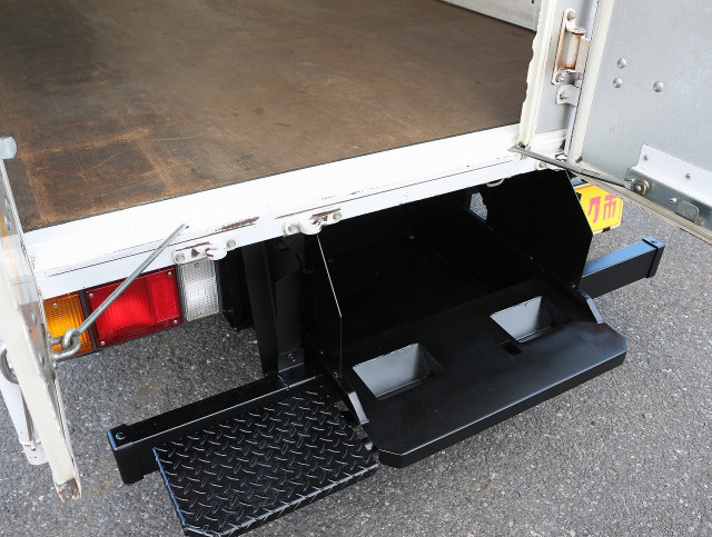 いすゞ エルフ 小型 アルミバン TRG-NHR85AN(96499) 39枚目