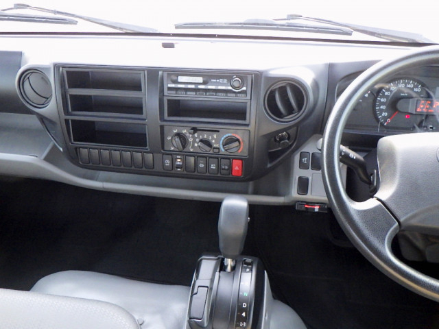 日野 デュトロ 小型 平ボディ TKG-XZU710M(96502) 22枚目