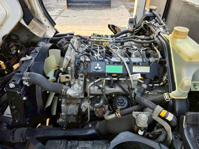 三菱ふそう キャンター 小型 平ボディ TKG-FEA20(96504) 30枚目