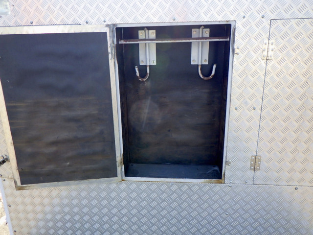 日野 レンジャー 中型 平ボディ TKG-FC9JKAG(96508) 16枚目