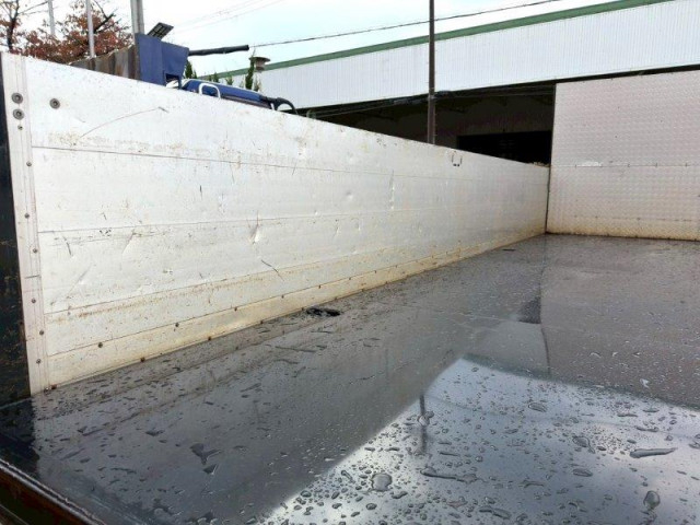 三菱ふそう ファイター 増トン 平ボディ QKG-FK65FZ(96512) 8枚目