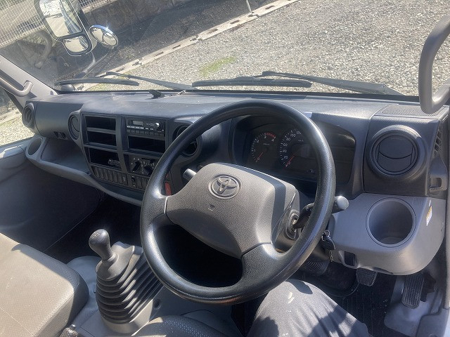 トヨタ ダイナ 小型 平ボディ TKG-XZU730(96511) 30枚目