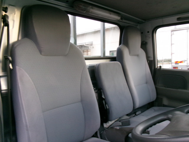 いすゞ エルフ 小型 平ボディ TRG-NJR85A(96516) 10枚目