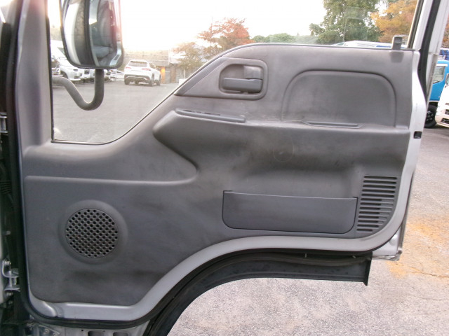 いすゞ エルフ 小型 平ボディ TRG-NJR85A(96516) 20枚目