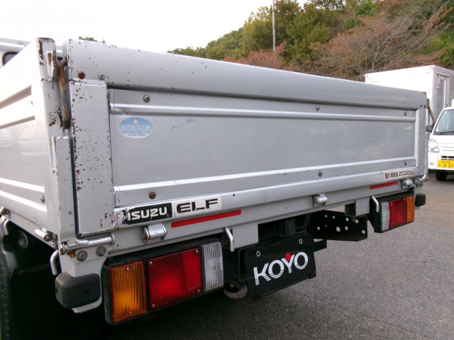 いすゞ エルフ 小型 平ボディ TRG-NJR85A(96516) 25枚目