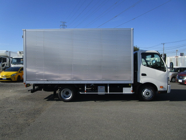 日野 デュトロ 小型 アルミバン 2KG-XZU710M(96520) 6枚目