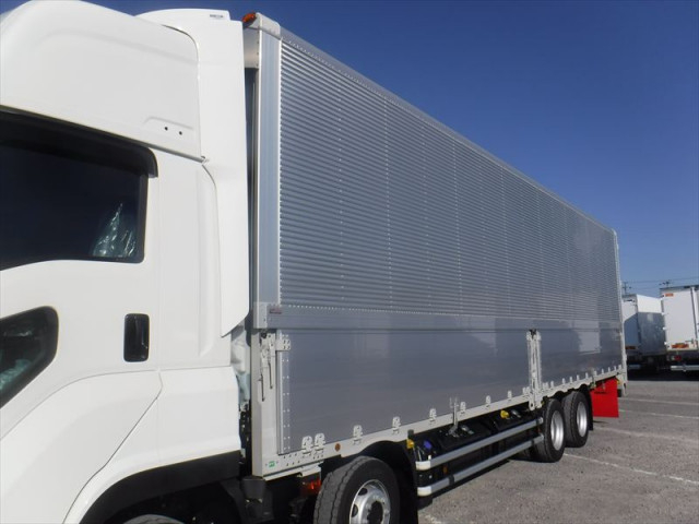 いすゞ ギガ 大型 アルミウィング 2PG-CYJ77D(96521) 2枚目