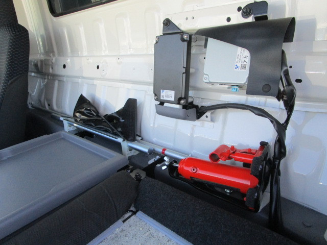 日野 デュトロ 小型 アルミバン 2KG-XZU710M(96520) 24枚目