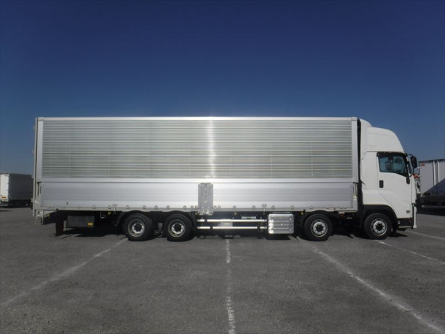 いすゞ ギガ 大型 アルミウィング 2PG-CYJ77D(96521) 6枚目