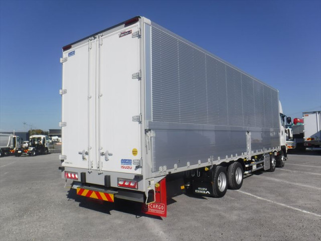 いすゞ ギガ 大型 アルミウィング 2PG-CYJ77D(96521) 8枚目