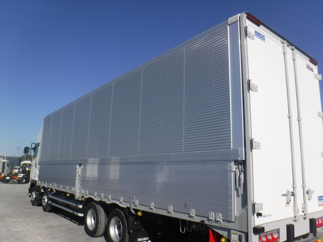 いすゞ ギガ 大型 アルミウィング 2PG-CYJ77D(96521) 13枚目