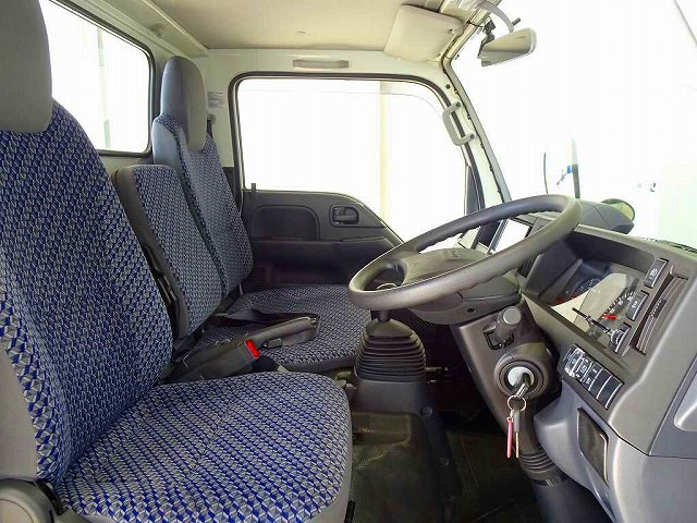 いすゞ エルフ 小型 平ボディ 2RG-NJR88A(96524) 6枚目