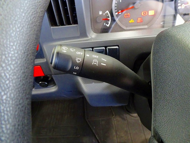 いすゞ エルフ 小型 平ボディ 2RG-NJR88A(96524) 20枚目