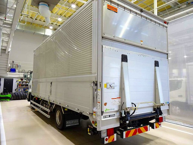 いすゞ フォワード 中型 アルミウィング 2RG-FRR90T2(96525) 4枚目