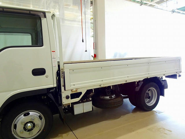 いすゞ エルフ 小型 平ボディ 2RG-NJR88A(96524) 24枚目