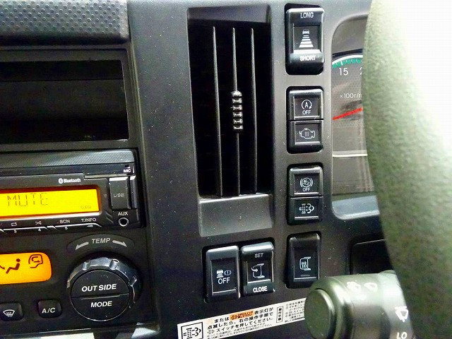 いすゞ フォワード 中型 アルミウィング 2RG-FRR90T2(96525) 10枚目