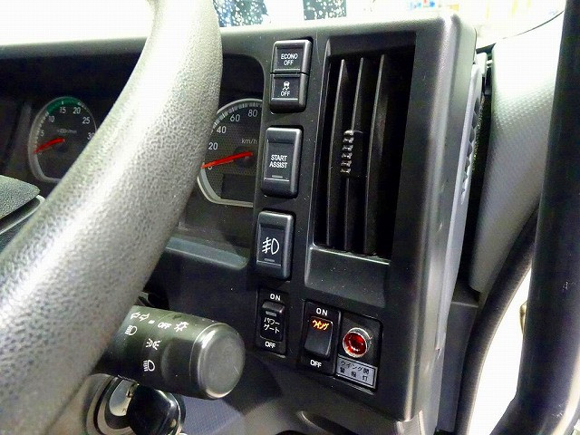 いすゞ フォワード 中型 アルミウィング 2RG-FRR90T2(96525) 18枚目