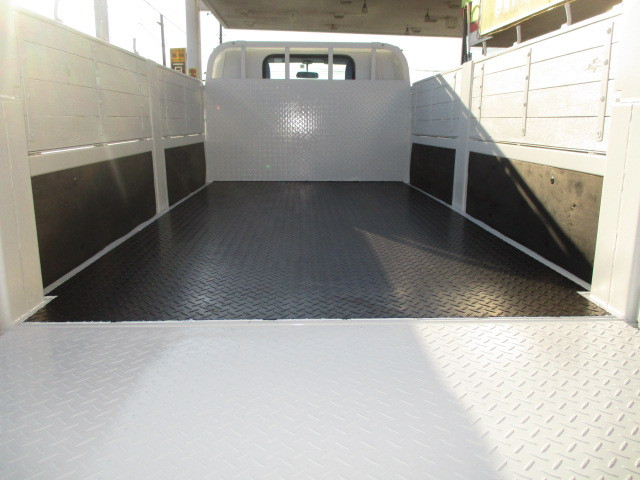 いすゞ エルフ 小型 平ボディ TRG-NKR85A(96526) 5枚目