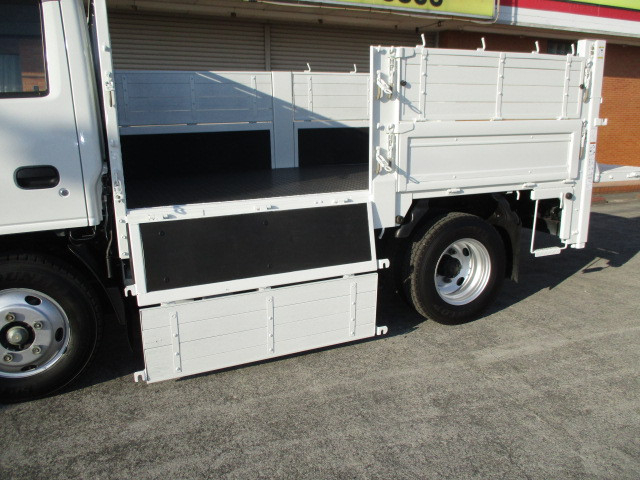 いすゞ エルフ 小型 平ボディ TRG-NKR85A(96526) 8枚目