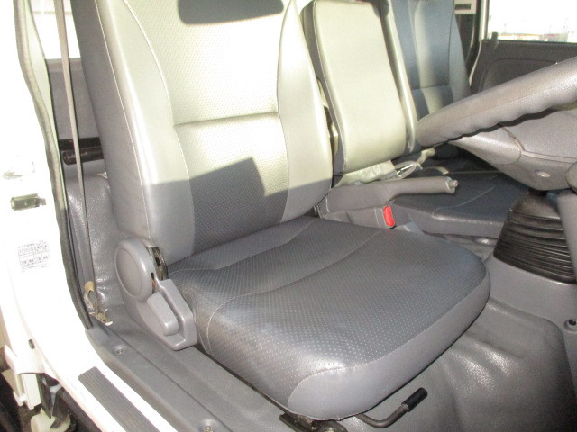 いすゞ エルフ 小型 平ボディ TRG-NKR85A(96526) 13枚目