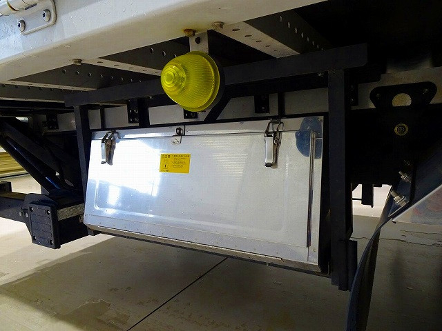 いすゞ フォワード 中型 アルミウィング 2RG-FRR90T2(96525) 49枚目