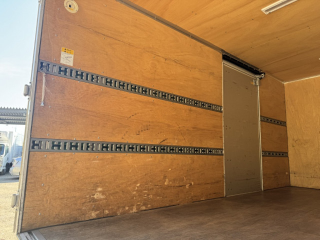 三菱ふそう キャンター 小型 アルミバン 2PG-FEB50(96528) 11枚目