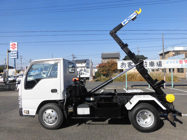 いすゞ エルフ 小型 コンテナ専用車 TKG-NKR85AN(96529) 9枚目