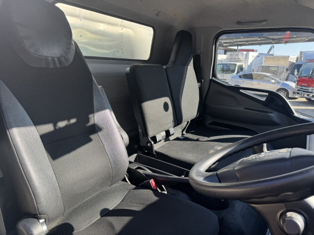 三菱ふそう キャンター 小型 アルミバン 2PG-FEB50(96528) 24枚目