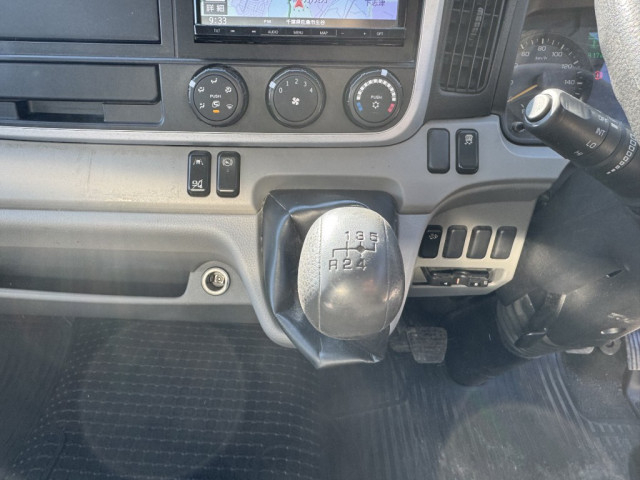 三菱ふそう キャンター 小型 アルミバン 2PG-FEB50(96528) 27枚目