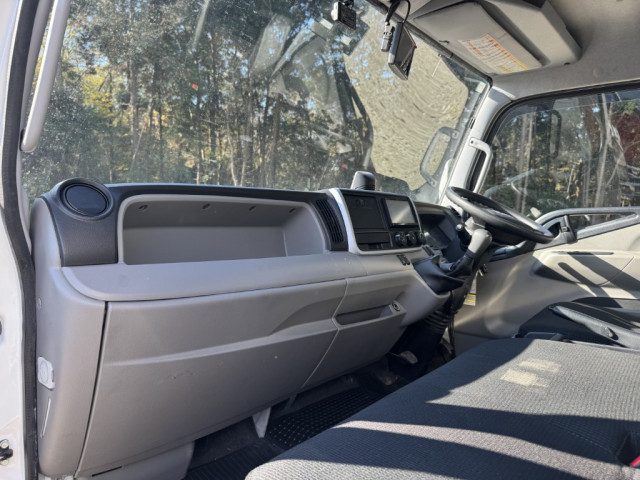 三菱ふそう キャンター 小型 アルミバン 2PG-FEB50(96528) 33枚目