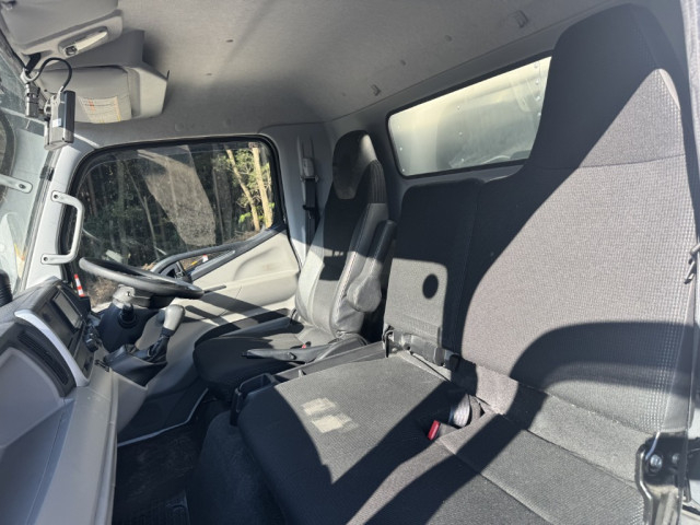 三菱ふそう キャンター 小型 アルミバン 2PG-FEB50(96528) 34枚目