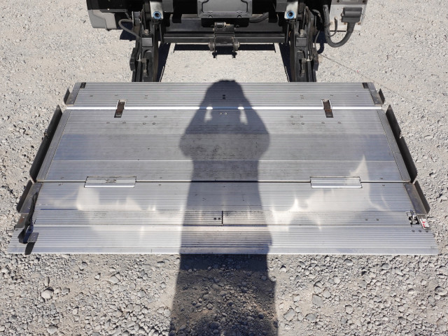 日野 デュトロ 小型 冷凍冷蔵バン TPG-XZU710M(96530) 11枚目