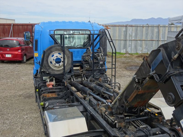 いすゞ フォワード 中型 コンテナ専用車 PKG-FRR90S2(96550) 10枚目