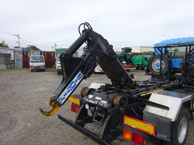 いすゞ フォワード 中型 コンテナ専用車 PKG-FRR90S2(96550) 11枚目