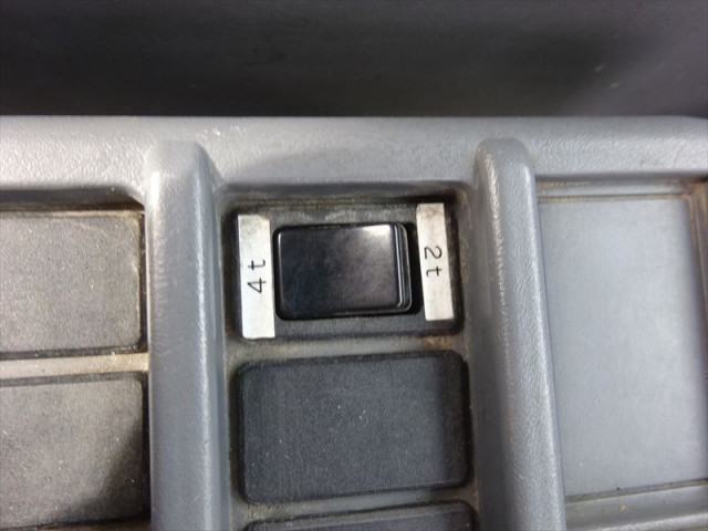 いすゞ フォワード 中型 コンテナ専用車 PKG-FRR90S2(96550) 19枚目