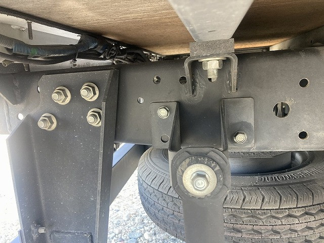 いすゞ エルフ 小型 アルミバン BKG-NHR85AN(96551) 33枚目