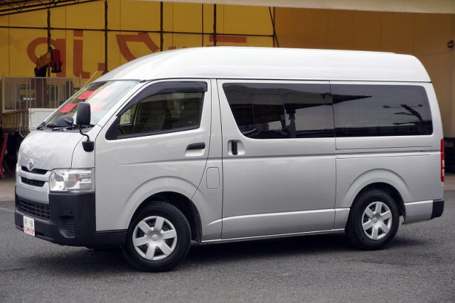トヨタ ハイエース 小型 ライトバン CBF-TRH200K(96556) 1枚目