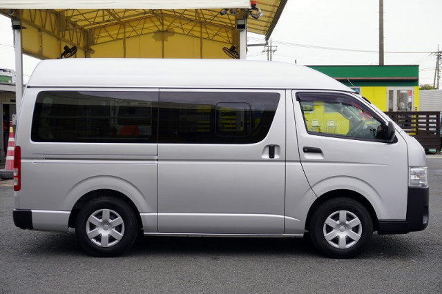トヨタ ハイエース 小型 ライトバン CBF-TRH200K(96556) 5枚目