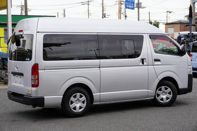 トヨタ ハイエース 小型 ライトバン CBF-TRH200K(96556) 8枚目