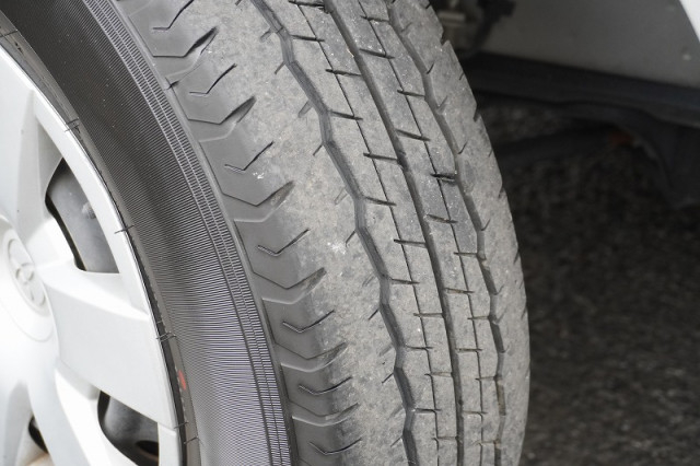 トヨタ ハイエース 小型 ライトバン CBF-TRH200K(96556) 10枚目