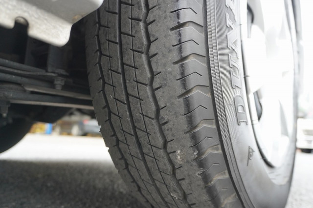 トヨタ ハイエース 小型 ライトバン CBF-TRH200K(96556) 11枚目