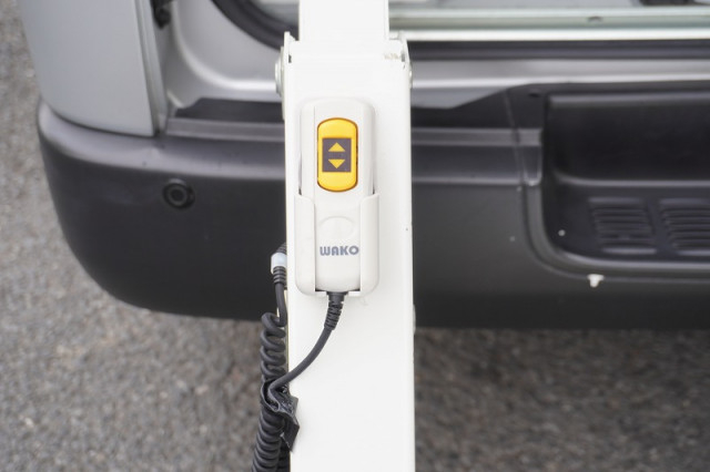 トヨタ ハイエース 小型 ライトバン CBF-TRH200K(96556) 20枚目