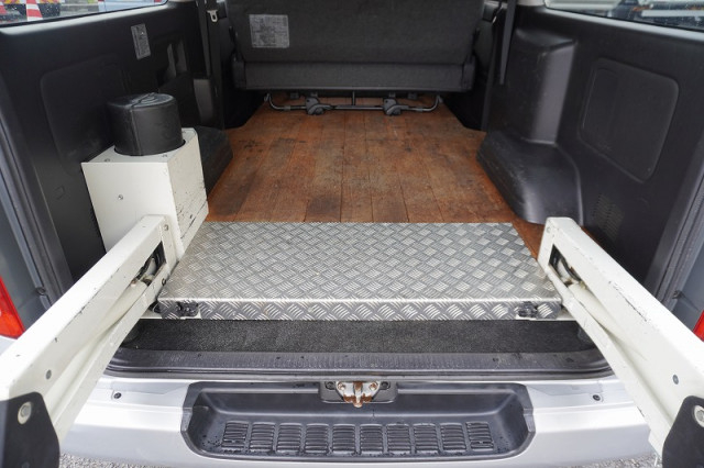 トヨタ ハイエース 小型 ライトバン CBF-TRH200V(96558) 16枚目