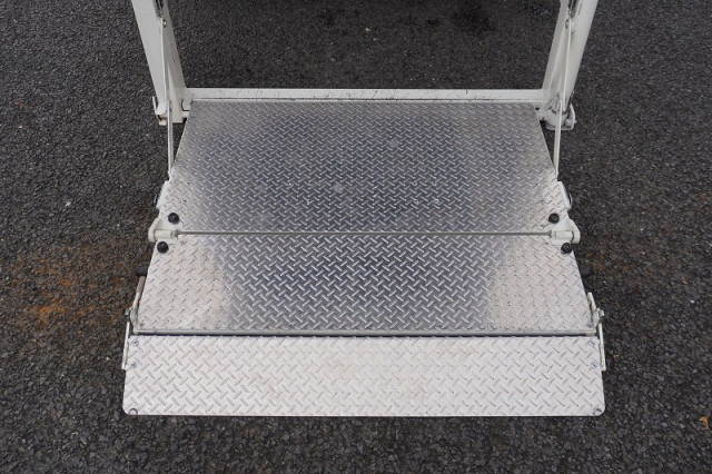 トヨタ ハイエース 小型 ライトバン CBF-TRH200V(96558) 19枚目