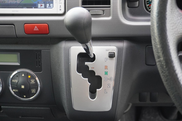 トヨタ ハイエース 小型 ライトバン CBF-TRH200V(96558) 35枚目