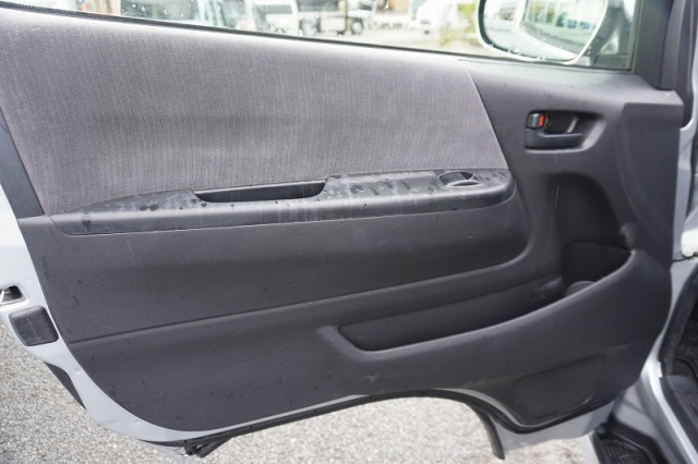 トヨタ ハイエース 小型 ライトバン CBF-TRH200V(96558) 45枚目