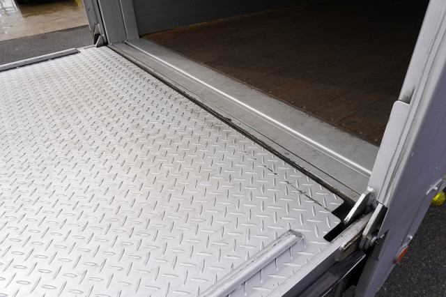 いすゞ エルフ 小型 アルミバン TRG-NLR85AN(96559) 26枚目